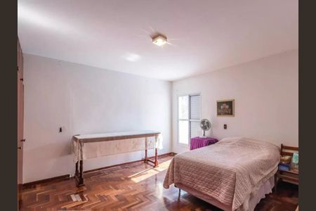 Casa de condomínio à venda com 450m², 4 quartos e 4 vagas