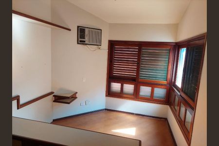 Casa de Condomínio à venda com 3 quartos, 620m² em Alphaville, Santana de Parnaíba