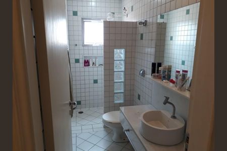 Casa à venda com 222m², 3 quartos e 2 vagas