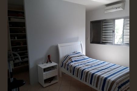 Casa à venda com 222m², 3 quartos e 2 vagas