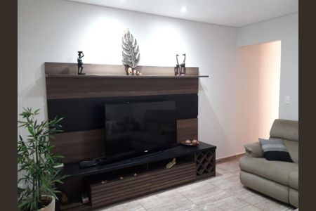 Casa à venda com 222m², 3 quartos e 2 vagas