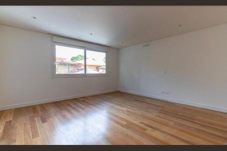 Casa à venda com 520m², 4 quartos e 5 vagas