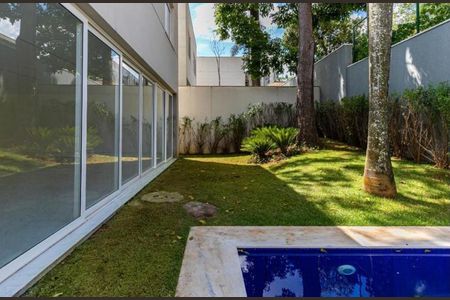 Casa à venda com 520m², 4 quartos e 5 vagas
