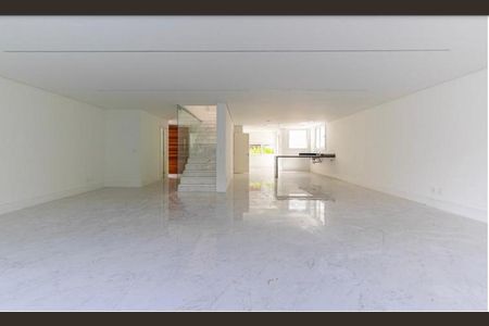 Casa à venda com 520m², 4 quartos e 5 vagas