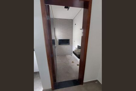 Casa à venda com 117m², 2 quartos e 2 vagas