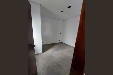 Casa à venda com 117m², 2 quartos e 2 vagas