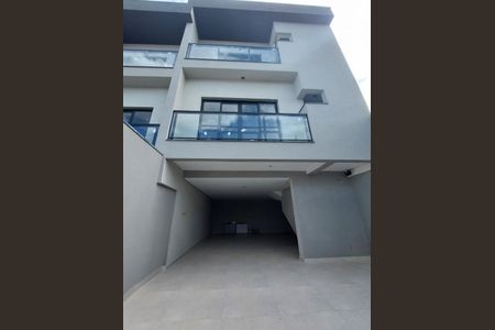 Casa à venda com 117m², 2 quartos e 2 vagas