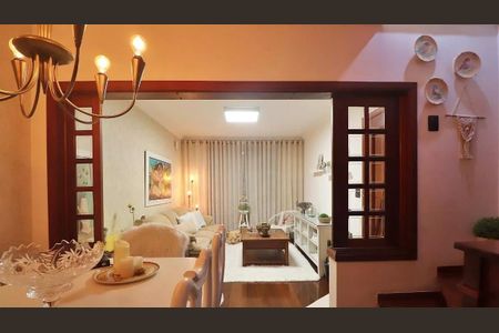 Casa à venda com 3 quartos, 360m² em Vila Floresta, Santo André