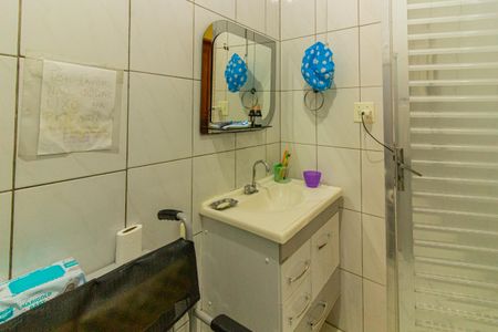 Casa à venda com 90m², 3 quartos e sem vaga Casa à venda com 90m², 3 quartos e sem vagaBanheiro de Serviço