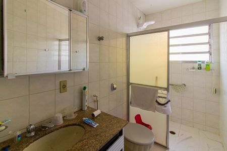 Casa à venda com 90m², 3 quartos e sem vaga Casa à venda com 90m², 3 quartos e sem vagaBanheiro