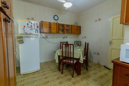 Casa à venda com 90m², 3 quartos e sem vaga Casa à venda com 90m², 3 quartos e sem vagaCozinha
