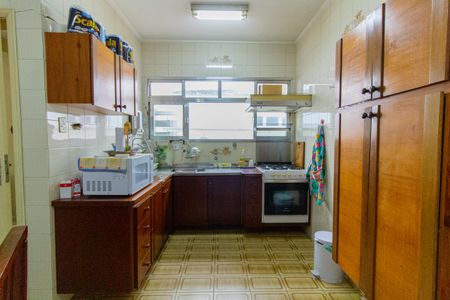 Casa à venda com 90m², 3 quartos e sem vaga Casa à venda com 90m², 3 quartos e sem vagaCozinha