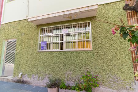 Casa à venda com 90m², 3 quartos e sem vaga Casa à venda com 90m², 3 quartos e sem vagaFachada + Plaquinha