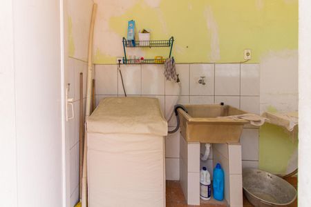 Casa à venda com 90m², 3 quartos e sem vaga Casa à venda com 90m², 3 quartos e sem vagaLavanderia