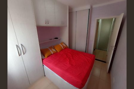 Casa à venda com 3 quartos, 90m² em Jardim Sabara, São Paulo