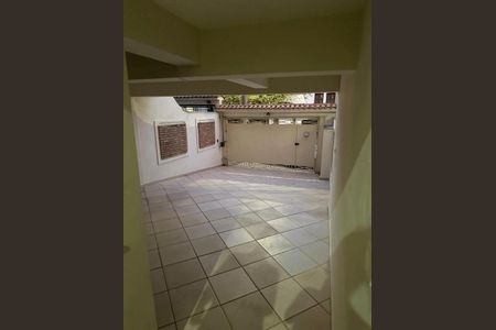 Casa à venda com 180m², 3 quartos e 3 vagas