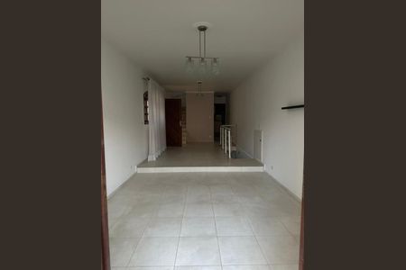 Casa à venda com 180m², 3 quartos e 3 vagas