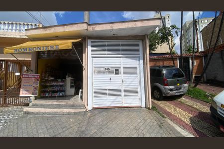 Casa à venda com 412m², 3 quartos e 4 vagas Casa à venda com 412m², 3 quartos e 4 vagasFachada