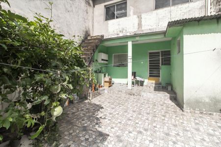 Casa à venda com 412m², 3 quartos e 4 vagas Casa à venda com 412m², 3 quartos e 4 vagasQuintal