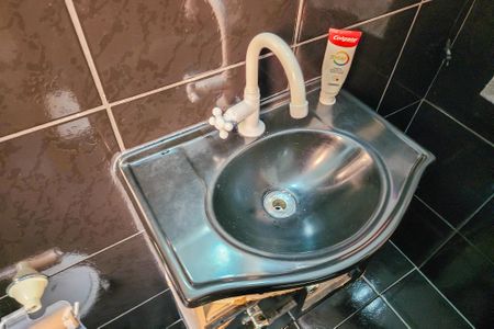 Casa à venda com 125m², 2 quartos e 2 vagas Casa à venda com 125m², 2 quartos e 2 vagasBanheiro Social