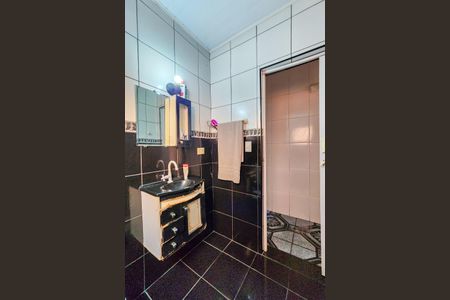 Casa à venda com 125m², 2 quartos e 2 vagas Casa à venda com 125m², 2 quartos e 2 vagasBanheiro Social