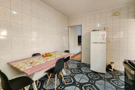 Casa à venda com 125m², 2 quartos e 2 vagas Casa à venda com 125m², 2 quartos e 2 vagasCozinha