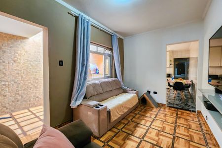 Casa à venda com 125m², 2 quartos e 2 vagas Casa à venda com 125m², 2 quartos e 2 vagasSala