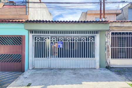 Casa à venda com 125m², 2 quartos e 2 vagas Casa à venda com 125m², 2 quartos e 2 vagasFachada e placa