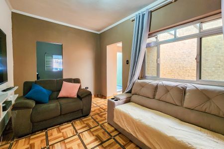 Casa à venda com 125m², 2 quartos e 2 vagas Casa à venda com 125m², 2 quartos e 2 vagasSala