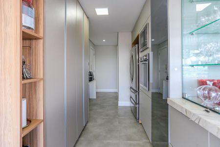 Apartamento para alugar com 186m², 5 quartos e 3 vagas Apartamento para alugar com 186m², 5 quartos e 3 vagasCozinha