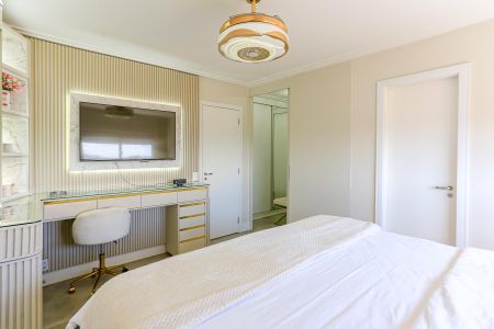 Apartamento para alugar com 186m², 5 quartos e 3 vagas Apartamento para alugar com 186m², 5 quartos e 3 vagasQuarto 4