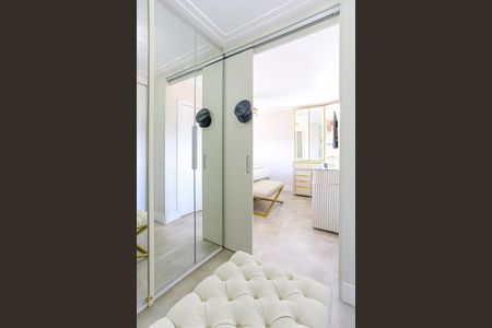 Apartamento para alugar com 186m², 5 quartos e 3 vagas Apartamento para alugar com 186m², 5 quartos e 3 vagasQuarto 4