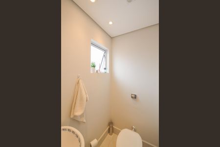 Casa à venda com 124m², 3 quartos e 2 vagas Casa à venda com 124m², 3 quartos e 2 vagasLavabo