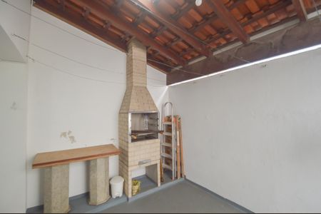 Casa à venda com 124m², 3 quartos e 2 vagas Casa à venda com 124m², 3 quartos e 2 vagasChurrasqueira