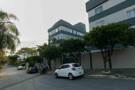 Apartamento à venda com 50m², 2 quartos e 1 vaga Apartamento à venda com 50m², 2 quartos e 1 vagaFachada
