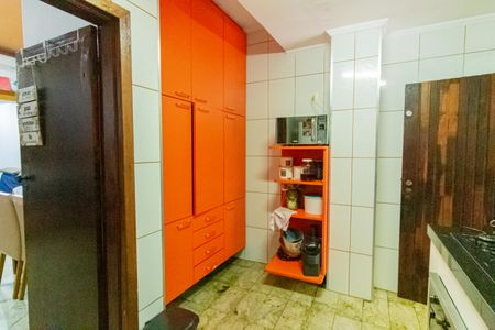 Casa à venda com 125m², 4 quartos e 1 vaga Casa à venda com 125m², 4 quartos e 1 vagaCozinha