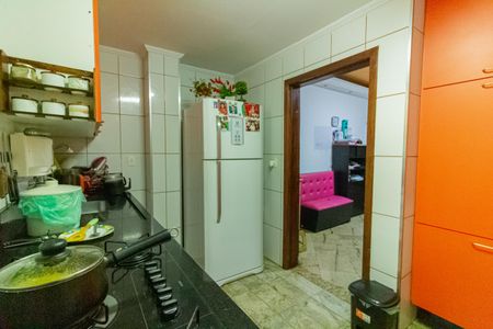 Casa à venda com 125m², 4 quartos e 1 vaga Casa à venda com 125m², 4 quartos e 1 vagaCozinha