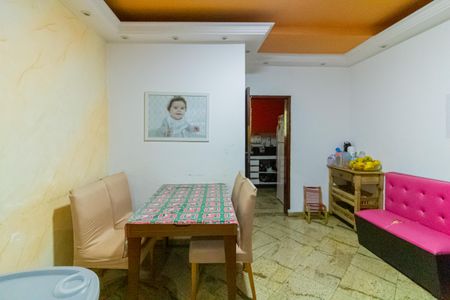 Casa à venda com 125m², 4 quartos e 1 vaga Casa à venda com 125m², 4 quartos e 1 vagaSala de Jantar