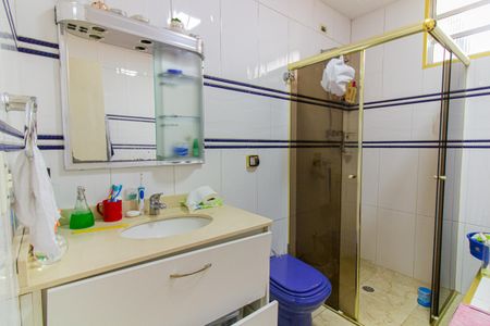 Casa à venda com 125m², 4 quartos e 1 vaga Casa à venda com 125m², 4 quartos e 1 vagaBanheiro da Suíte