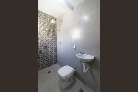 Studio para alugar com 35m², 1 quarto e sem vaga Studio para alugar com 35m², 1 quarto e sem vagaBanheiro