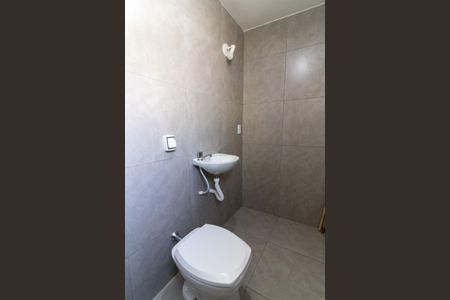 Studio para alugar com 35m², 1 quarto e sem vaga Studio para alugar com 35m², 1 quarto e sem vagaBanheiro