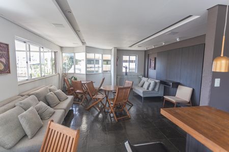 Apartamento à venda com 48m², 1 quarto e 1 vaga Apartamento à venda com 48m², 1 quarto e 1 vagaÁrea comum - Salão de festas