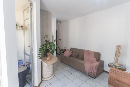 Apartamento à venda com 48m², 1 quarto e 1 vaga Apartamento à venda com 48m², 1 quarto e 1 vagaSala