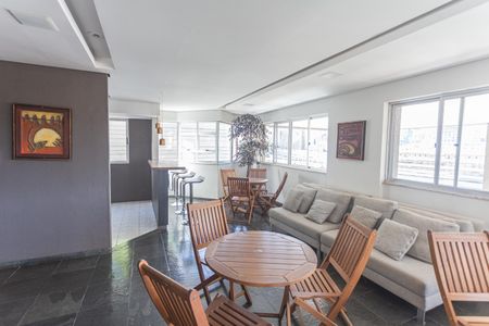 Apartamento à venda com 48m², 1 quarto e 1 vaga Apartamento à venda com 48m², 1 quarto e 1 vagaÁrea comum - Salão de festas