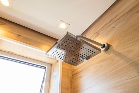 Apartamento à venda com 67m², 2 quartos e 2 vagas Apartamento à venda com 67m², 2 quartos e 2 vagasBanheiro da Suíte