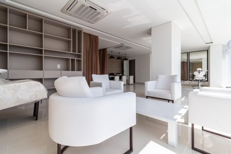 Apartamento à venda com 67m², 2 quartos e 2 vagas Apartamento à venda com 67m², 2 quartos e 2 vagasÁrea Comum