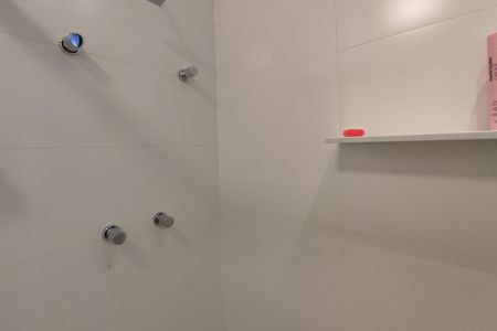 Apartamento à venda com 100m², 2 quartos e 2 vagas Apartamento à venda com 100m², 2 quartos e 2 vagasBanheiro Suíte 2