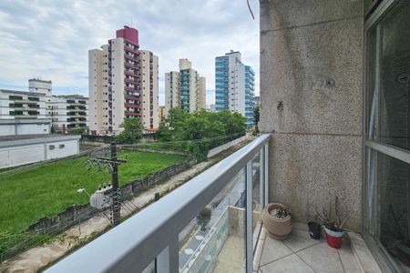 Apartamento para alugar com 94m², 3 quartos e 1 vaga Apartamento para alugar com 94m², 3 quartos e 1 vagaVaranda