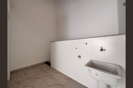 Apartamento para alugar com 180m², 3 quartos e 2 vagas Apartamento para alugar com 180m², 3 quartos e 2 vagasLavanderia