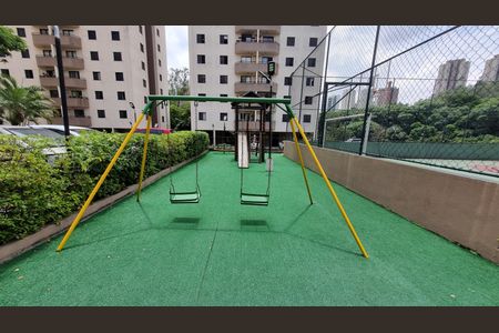 Apartamento à venda com 74m², 3 quartos e 1 vaga Apartamento à venda com 74m², 3 quartos e 1 vagaÁrea comum - Playground